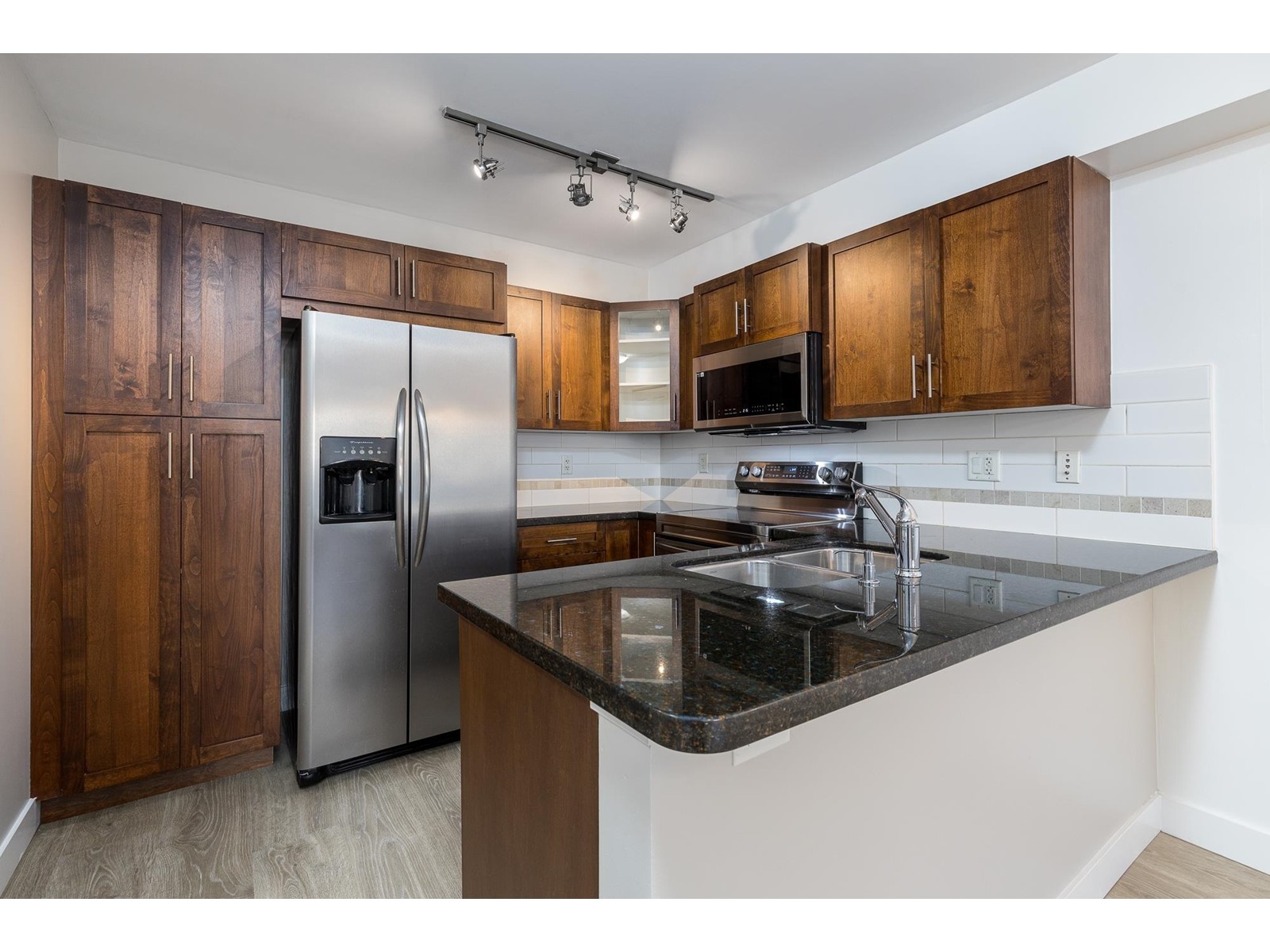 Property at 181 20180 FRASER HIGHWAY image 4