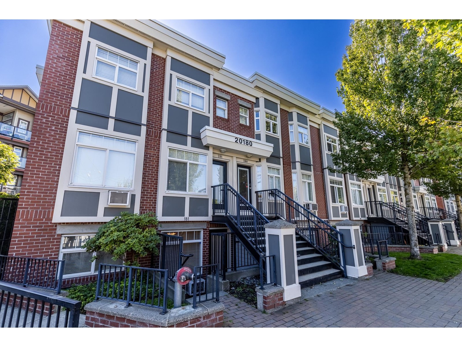 Property at 181 20180 FRASER HIGHWAY image 2