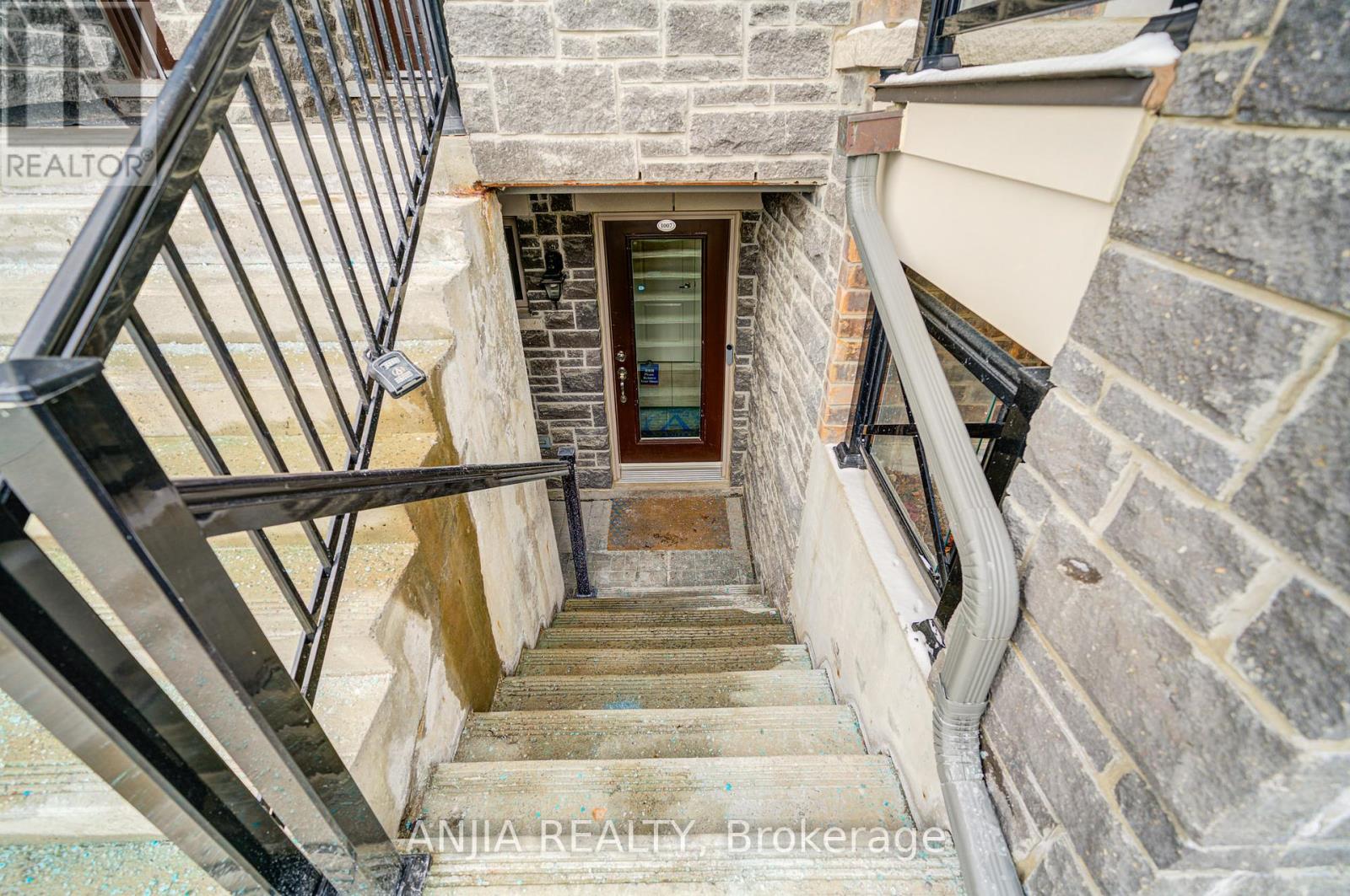 Property at 1007 - 55 LINDCREST MANOR image 2