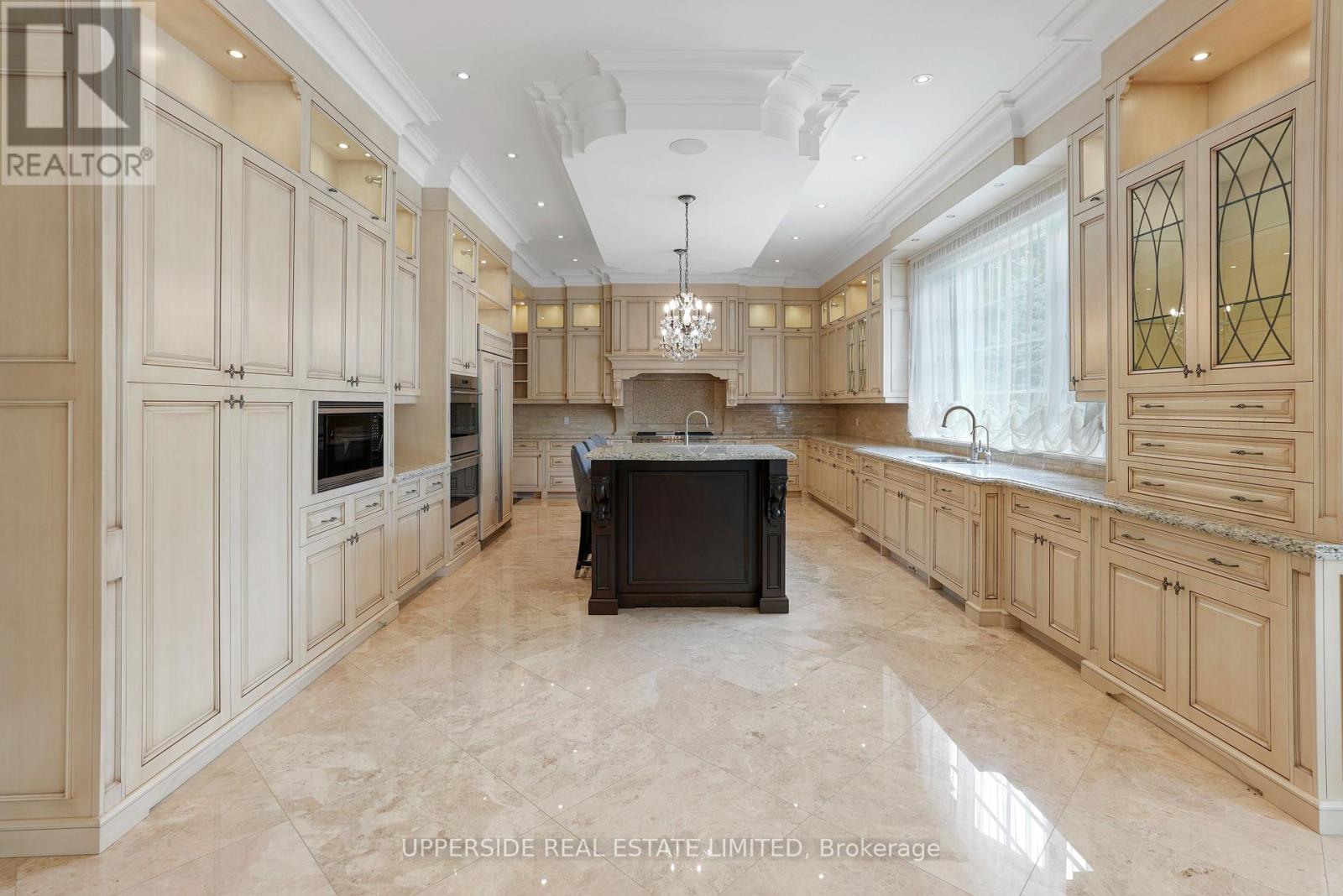 29 Riverside Boulevard W, Vaughan, Ontario  L4J 1H4 - Photo 3 - N12089641