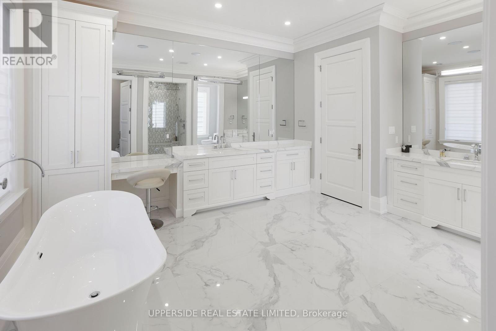 28 Thornridge Drive, Vaughan, Ontario  L4J 1C6 - Photo 17 - N12089670