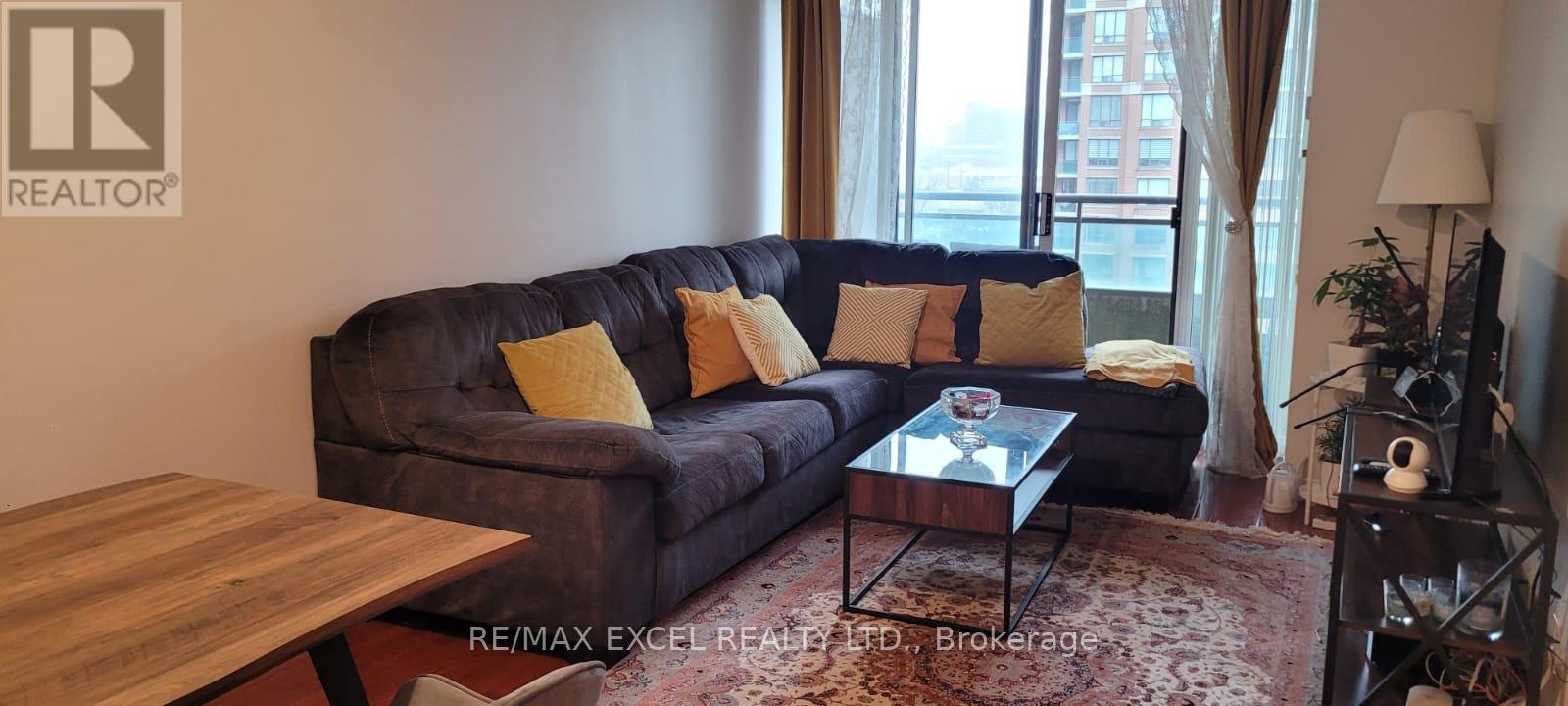 707 - 310 Red Maple Road, Richmond Hill, Ontario  L4C 0T7 - Photo 2 - N12089725