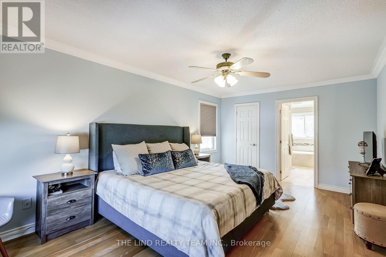 23 Petch Crescent, Aurora, Ontario  L4G 5P4 - Photo 25 - N12089843