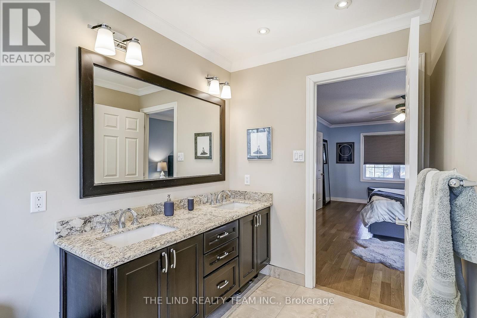 23 Petch Crescent, Aurora, Ontario  L4G 5P4 - Photo 28 - N12089843