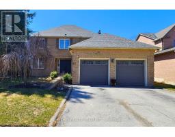 23 PETCH CRESCENT, Aurora, Ontario
