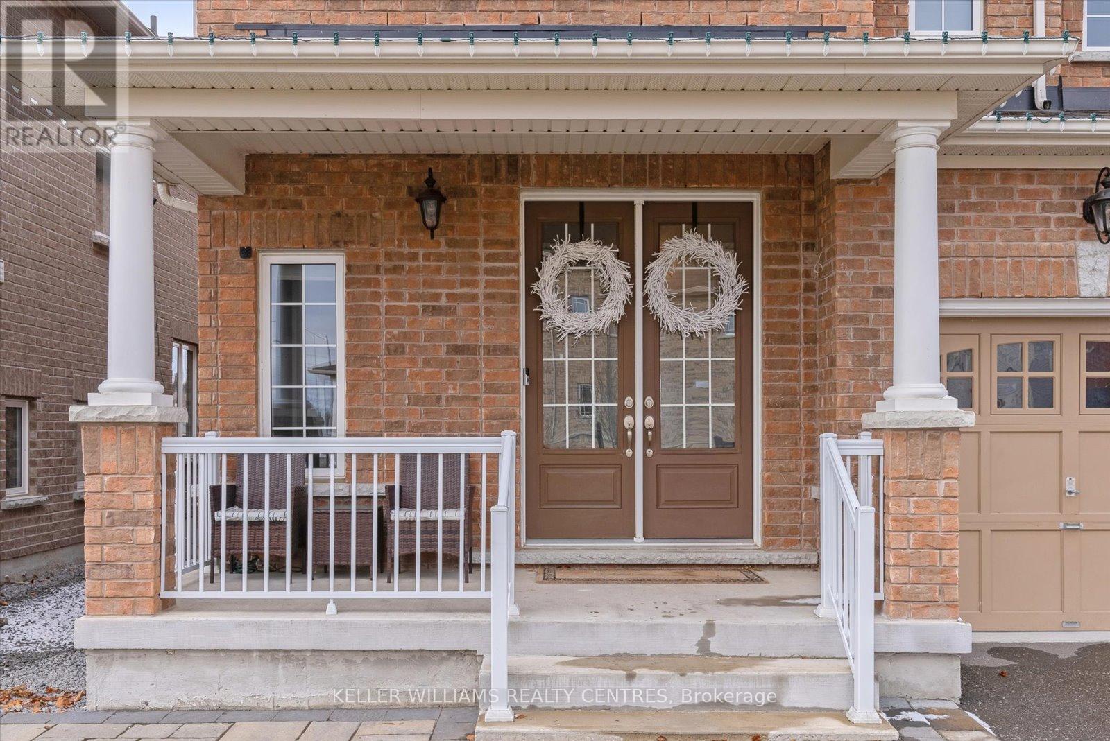 Property at 66 ROBERT WILSON CRESCENT image 3
