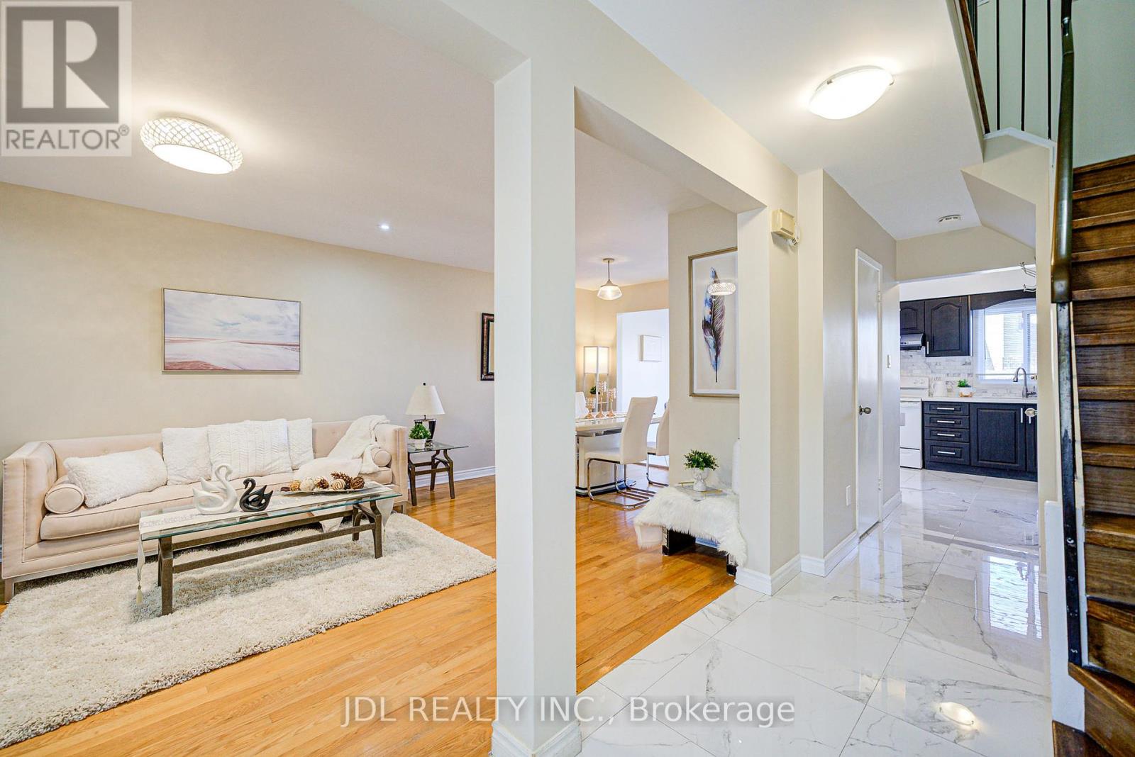 Property at 55 BARRINGTON CRESCENT image 4