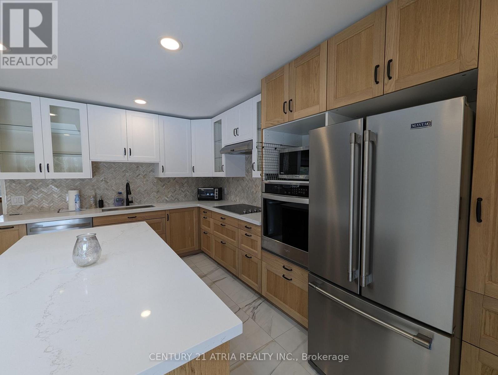 UPPER - 448 DAVIS DRIVE, Uxbridge, Ontario