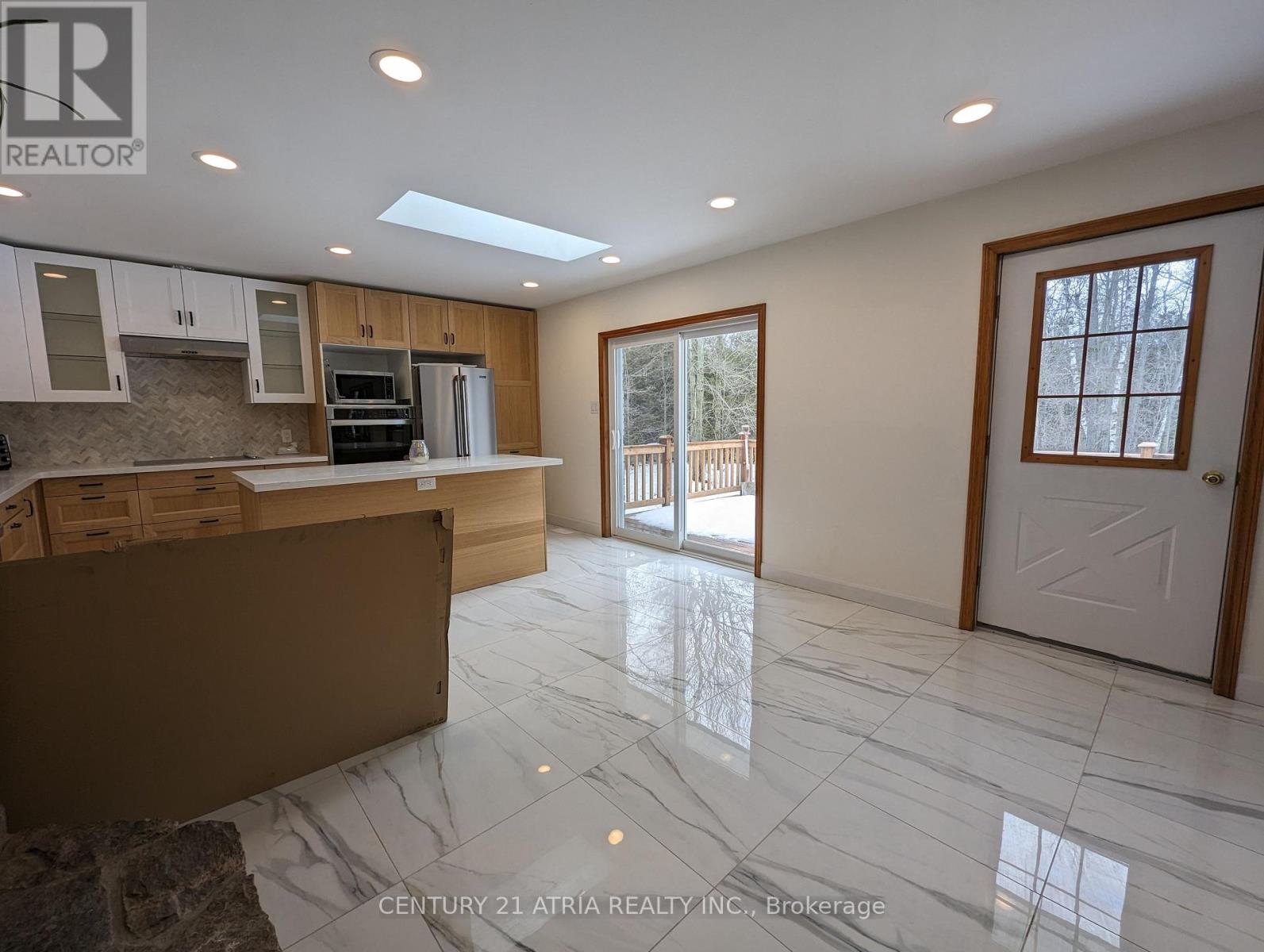 Upper - 448 Davis Drive, Uxbridge, Ontario  L9P 1R1 - Photo 13 - N12089939