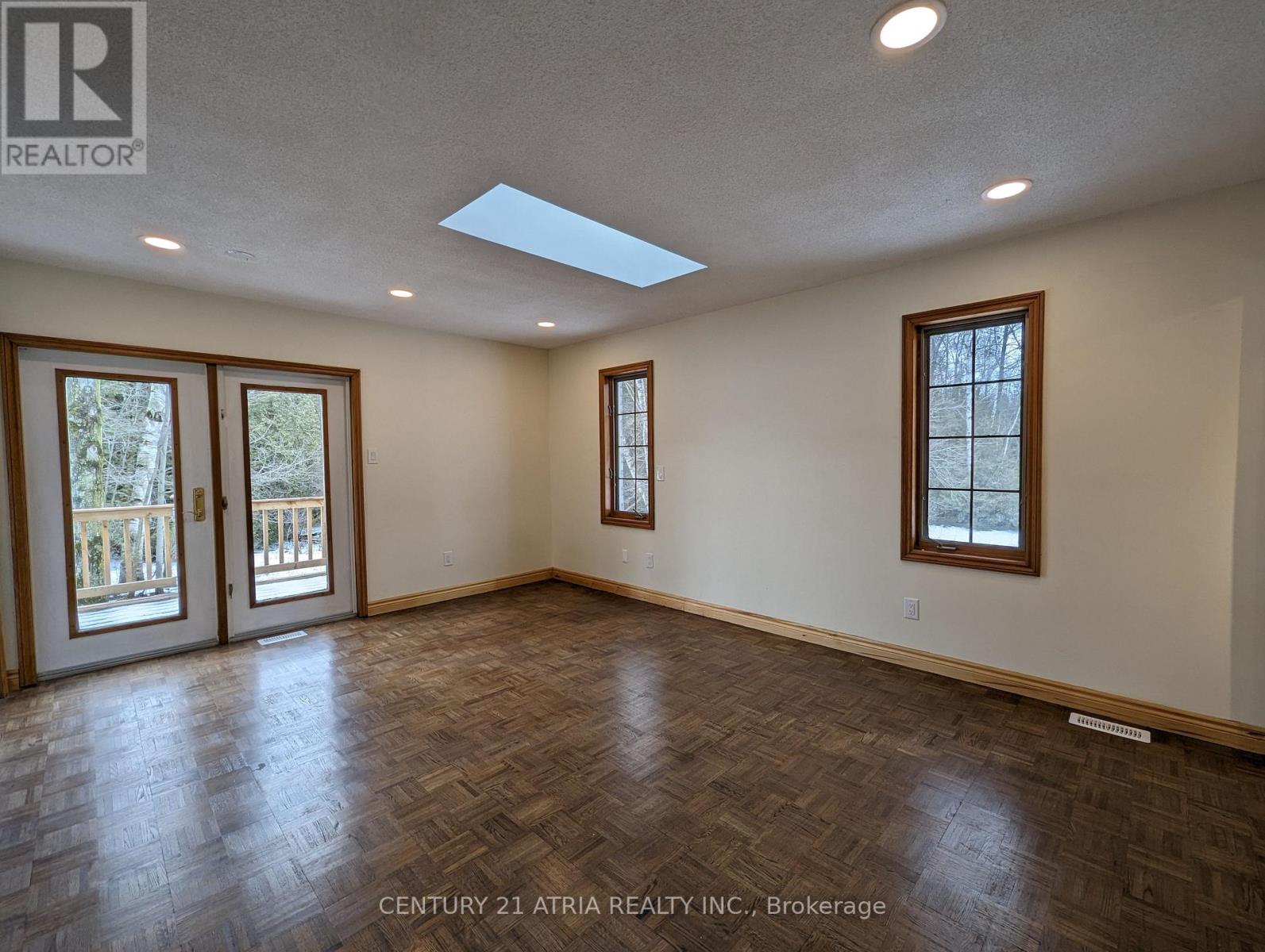 Upper - 448 Davis Drive, Uxbridge, Ontario  L9P 1R1 - Photo 17 - N12089939