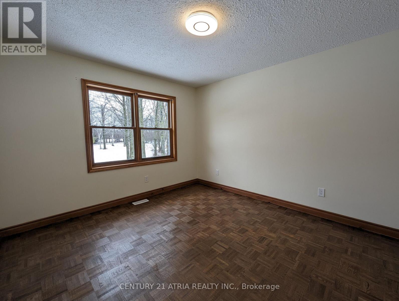 Upper - 448 Davis Drive, Uxbridge, Ontario  L9P 1R1 - Photo 27 - N12089939