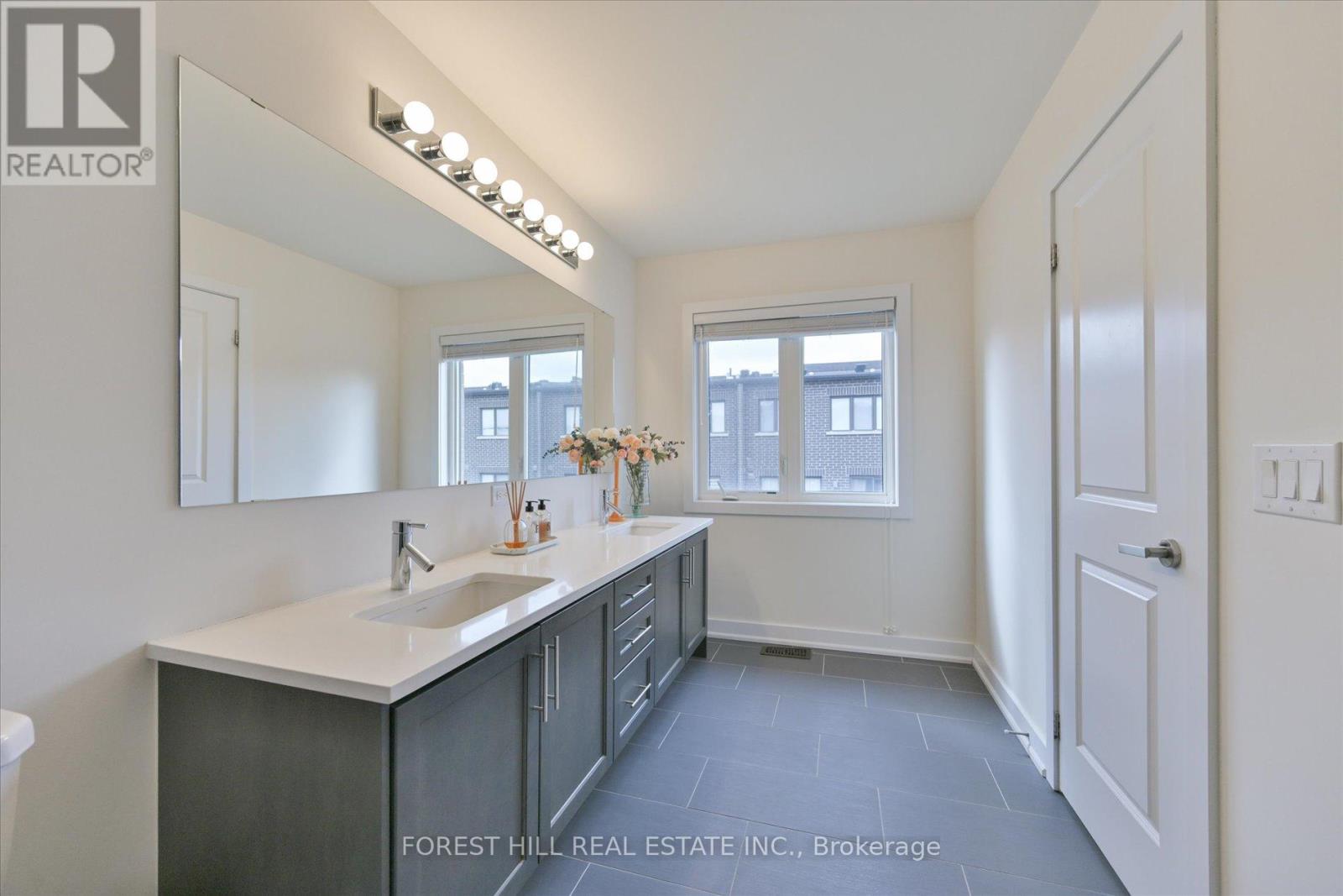 99 Denarius Crescent, Richmond Hill, Ontario  L4E 0Y9 - Photo 22 - N12090198