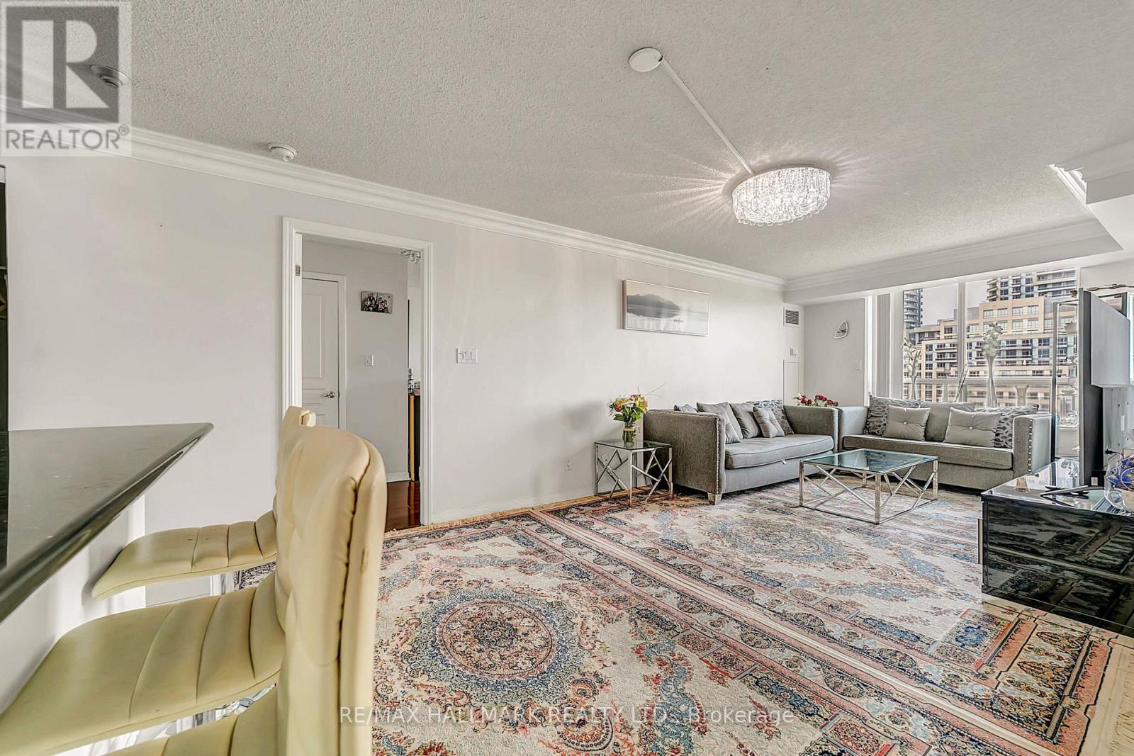 615 - 29 Northern Hts Drive N, Richmond Hill, Ontario  L4B 4L8 - Photo 11 - N12090508