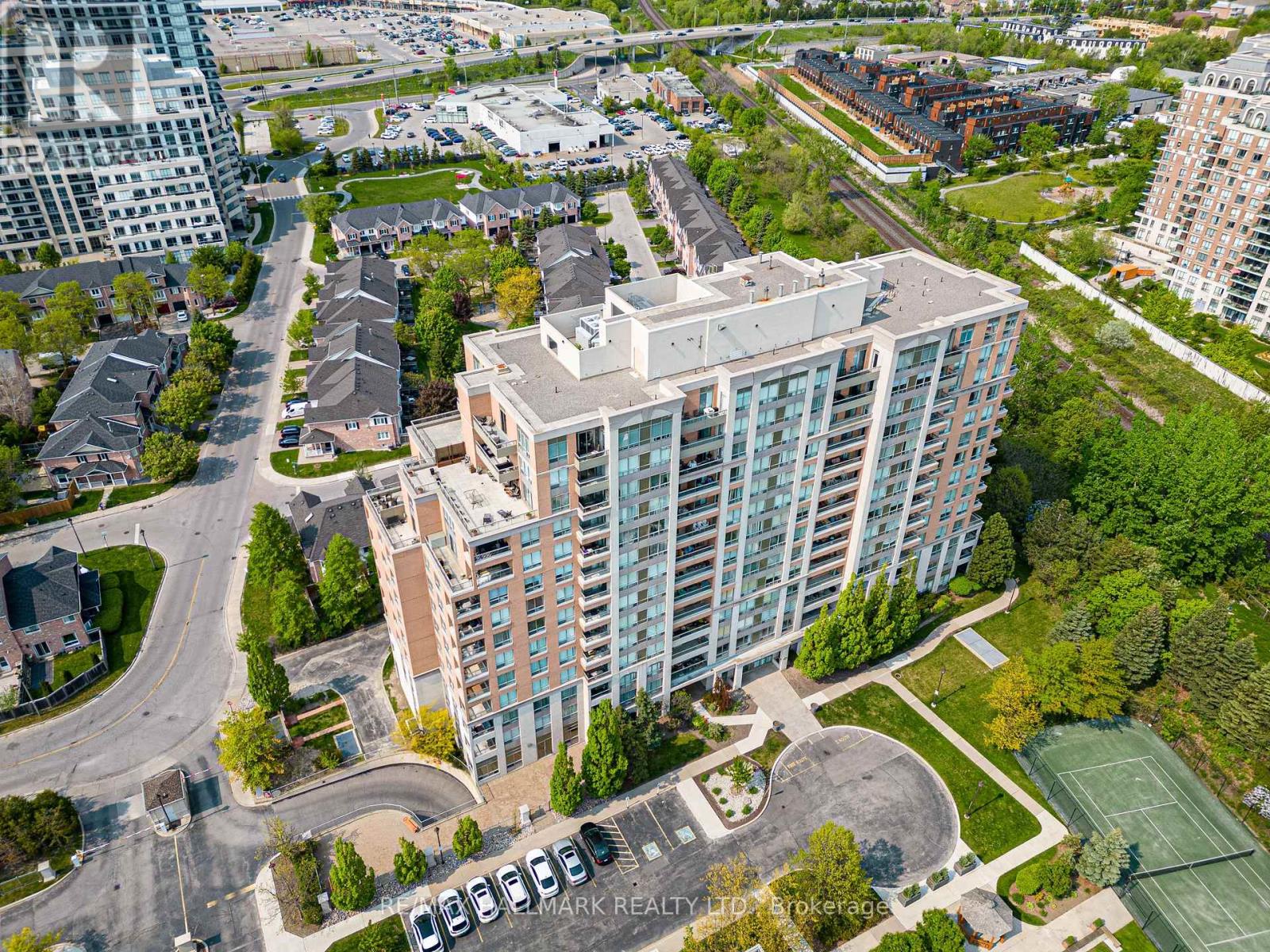 615 - 29 Northern Hts Drive N, Richmond Hill, Ontario  L4B 4L8 - Photo 38 - N12090508