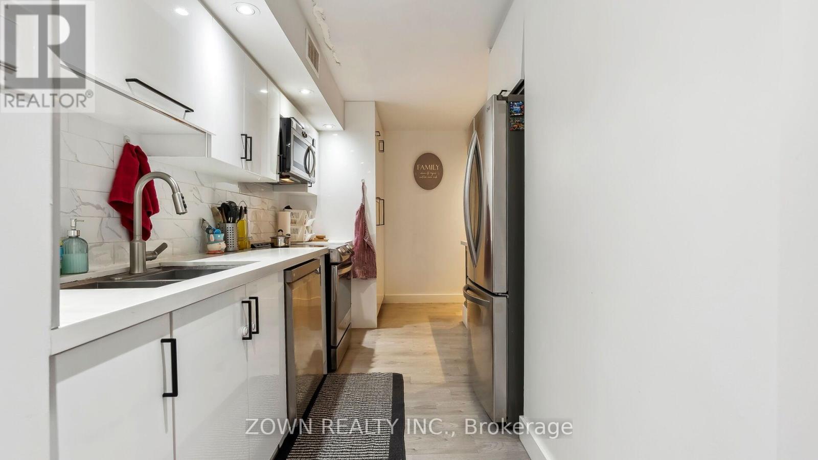 804 - 80 Inverlochy Boulevard, Markham, Ontario  L3T 4P3 - Photo 17 - N12090509