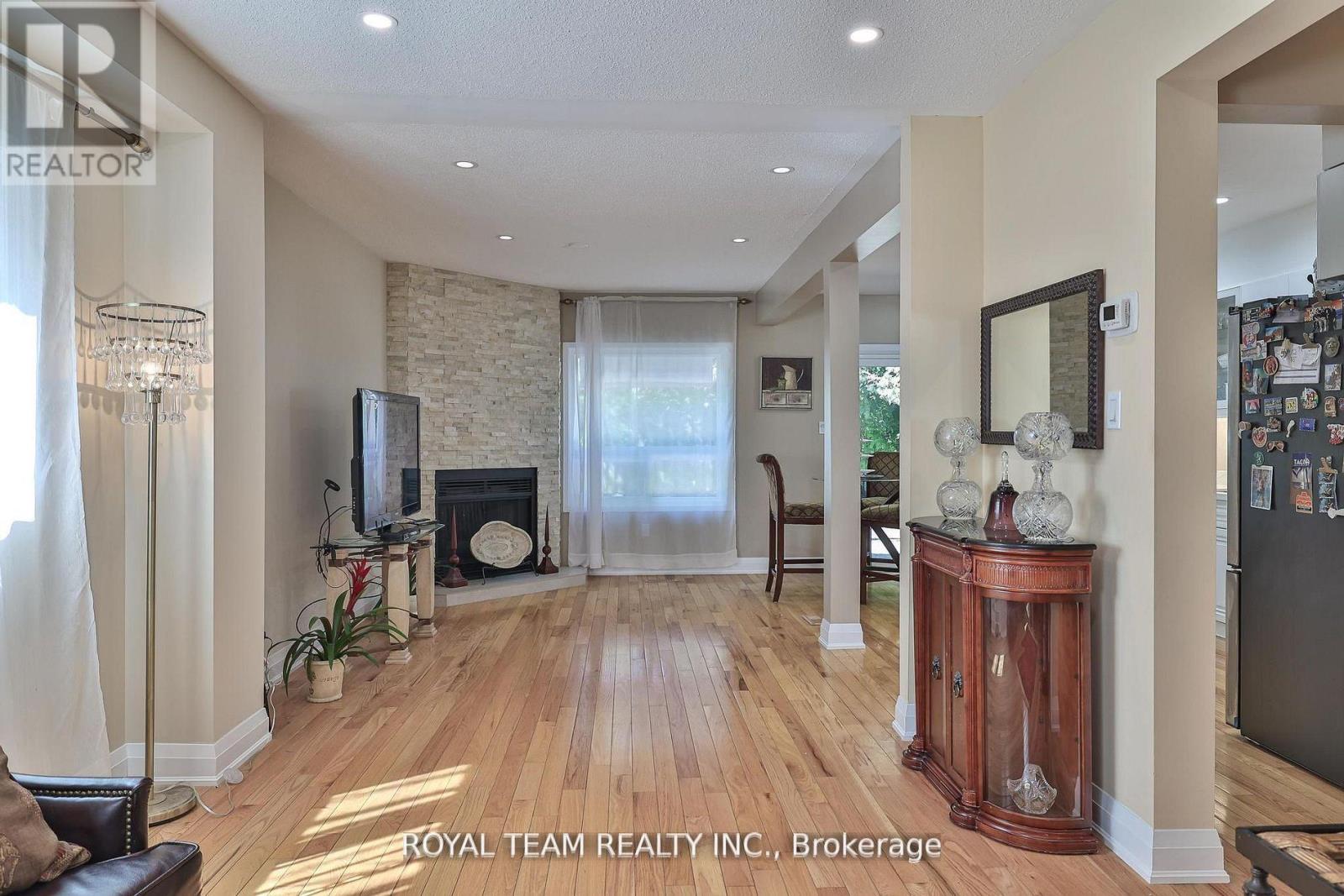 Property at 9 SPRINGER DRIVE image 4