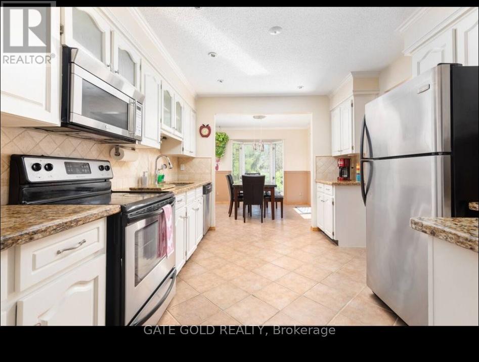 51 Beck Boulevard, Penetanguishene, Ontario  L9M 1E2 - Photo 11 - S12089630