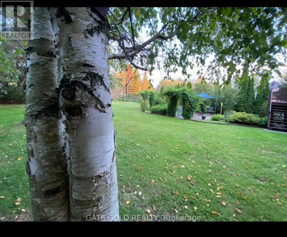 51 Beck Boulevard, Penetanguishene, Ontario  L9M 1E2 - Photo 19 - S12089630