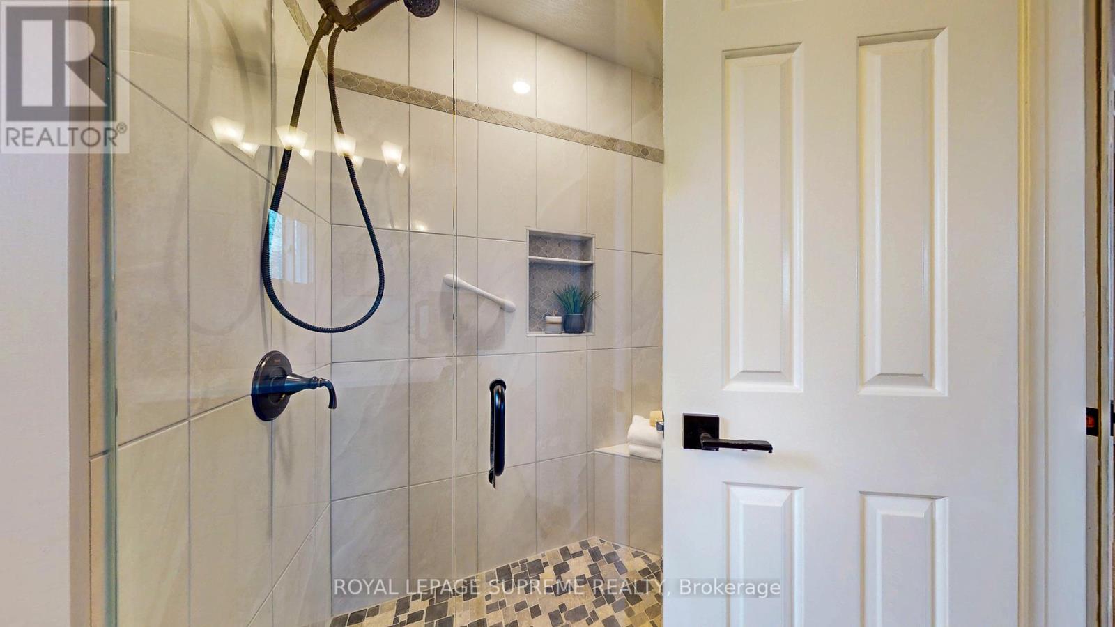 124 Browning Trail, Barrie, Ontario  L4N 6R3 - Photo 26 - S12090186