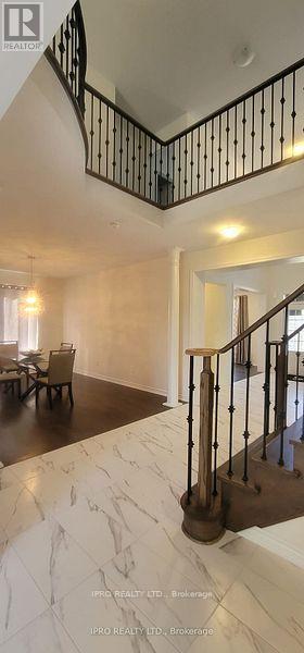 Property at 30 MOREAU WAY image 3