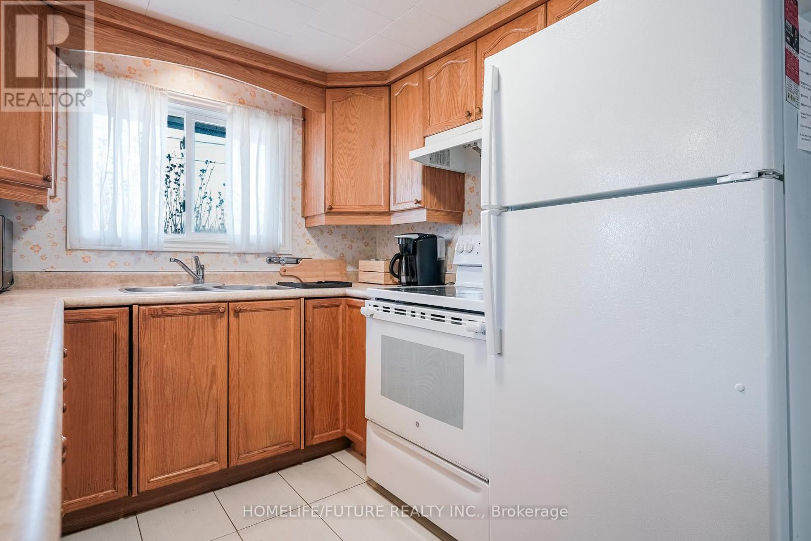 1200 Mosley Street, Wasaga Beach, Ontario  L9Z 2E7 - Photo 11 - S12090506