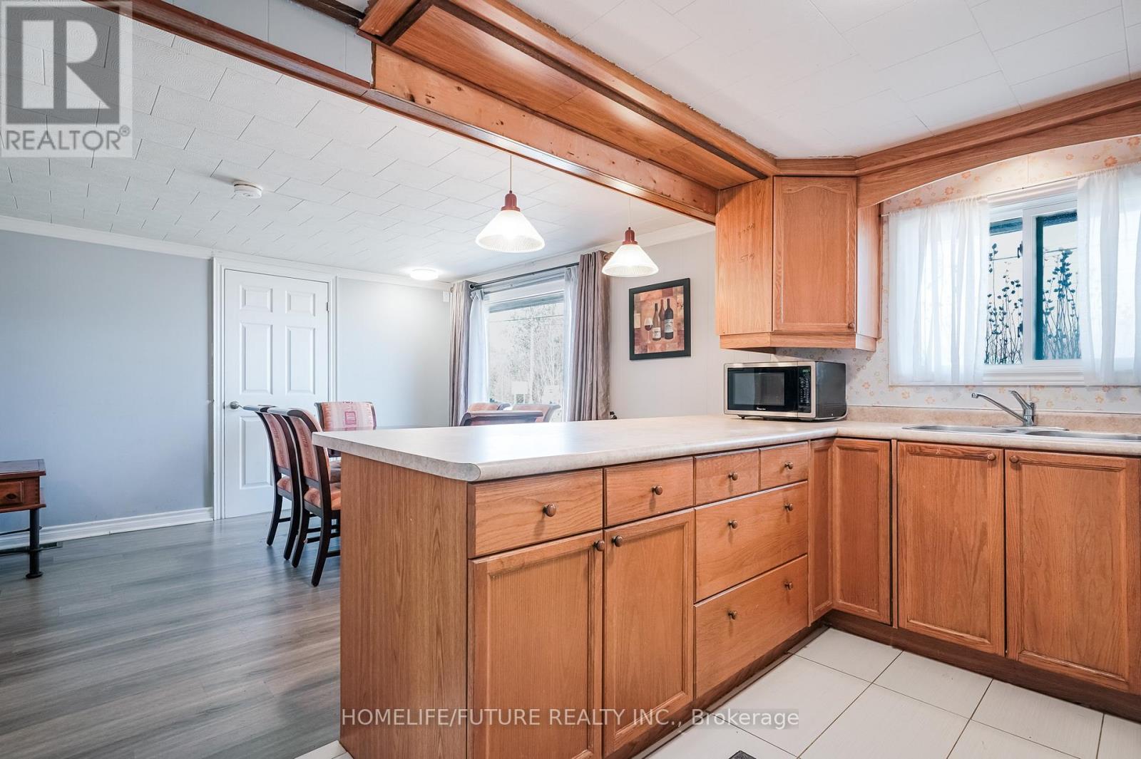 1200 Mosley Street, Wasaga Beach, Ontario  L9Z 2E7 - Photo 12 - S12090506