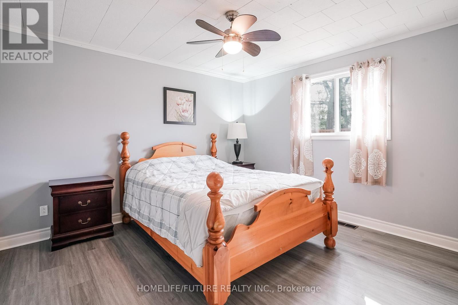 1200 Mosley Street, Wasaga Beach, Ontario  L9Z 2E7 - Photo 21 - S12090506