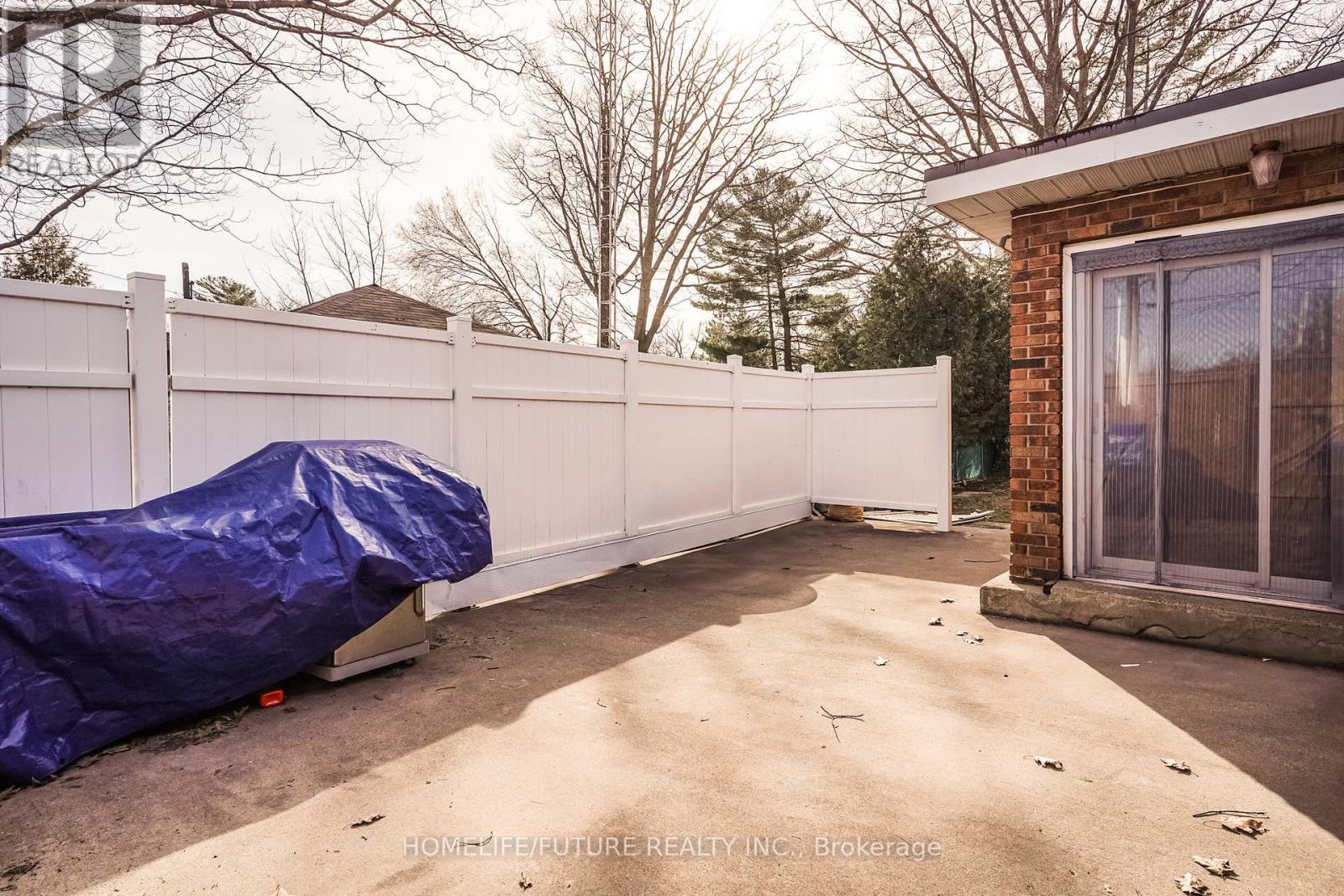 1200 Mosley Street, Wasaga Beach, Ontario  L9Z 2E7 - Photo 37 - S12090506