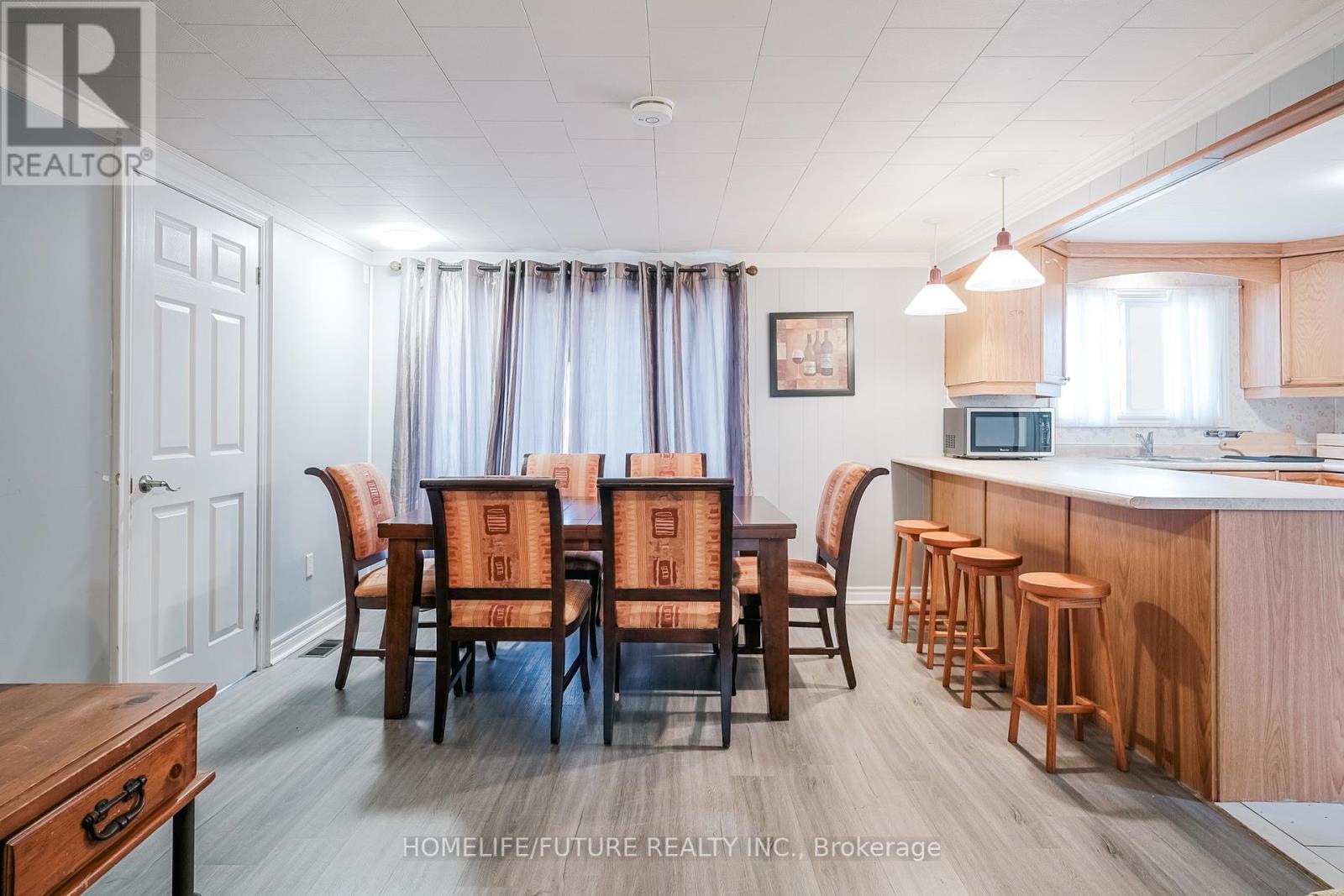1200 Mosley Street, Wasaga Beach, Ontario  L9Z 2E7 - Photo 40 - S12090506