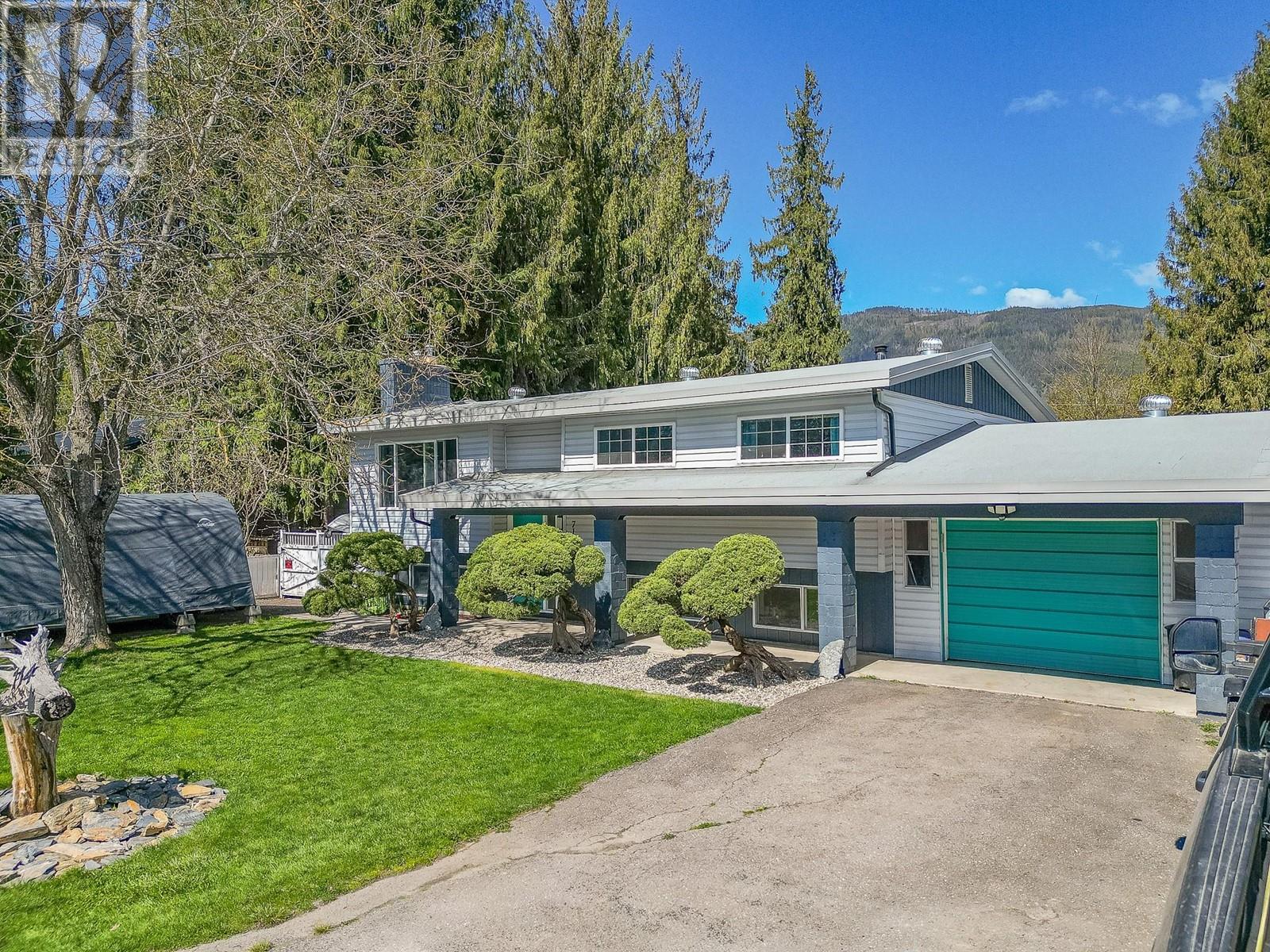 714 Maple Street, Sicamous, British Columbia  V0E 2V1 - Photo 60 - 10343246