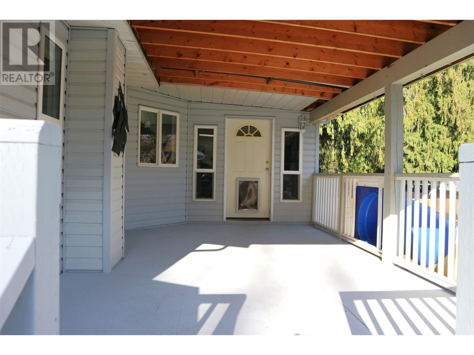 714 Maple Street, Sicamous, British Columbia  V0E 2V1 - Photo 45 - 10343246