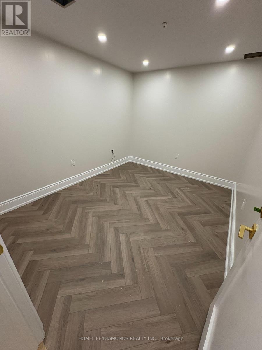 9b - 2575 Steeles Avenue, Brampton, Ontario  L6T 5T1 - Photo 4 - W12089430