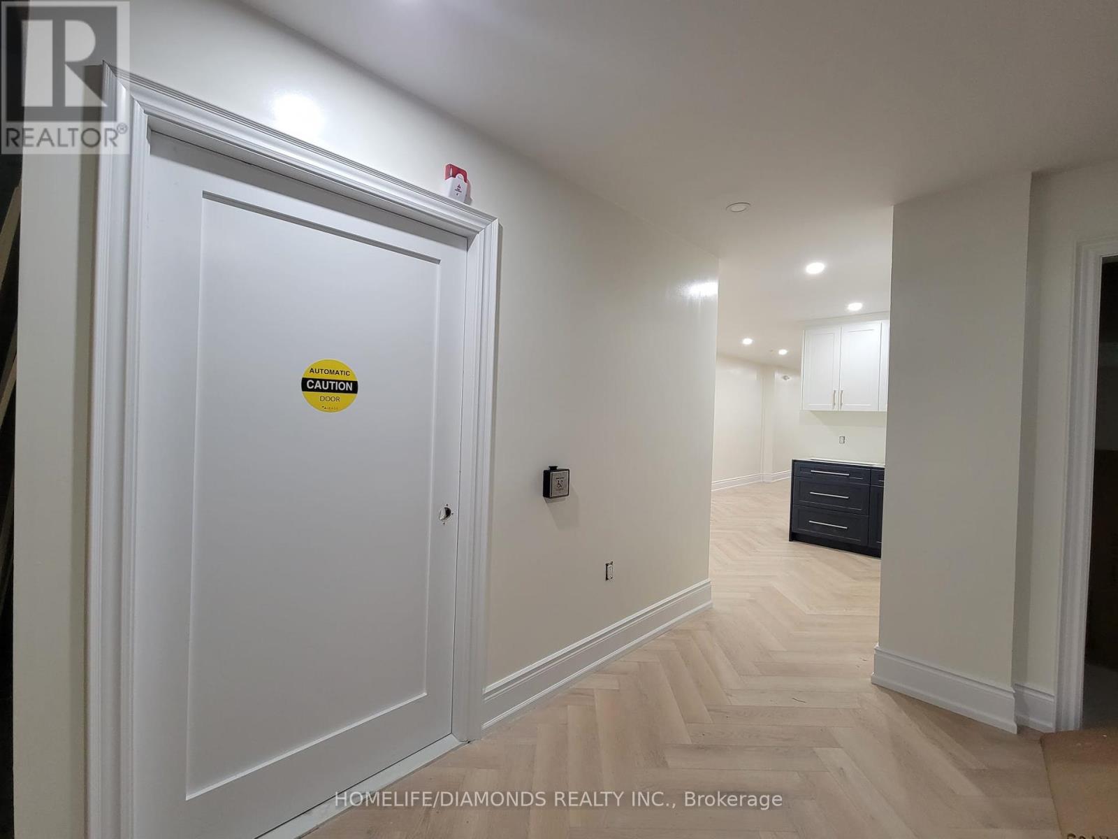 9b - 2575 Steeles Avenue, Brampton, Ontario  L6T 5T1 - Photo 5 - W12089430