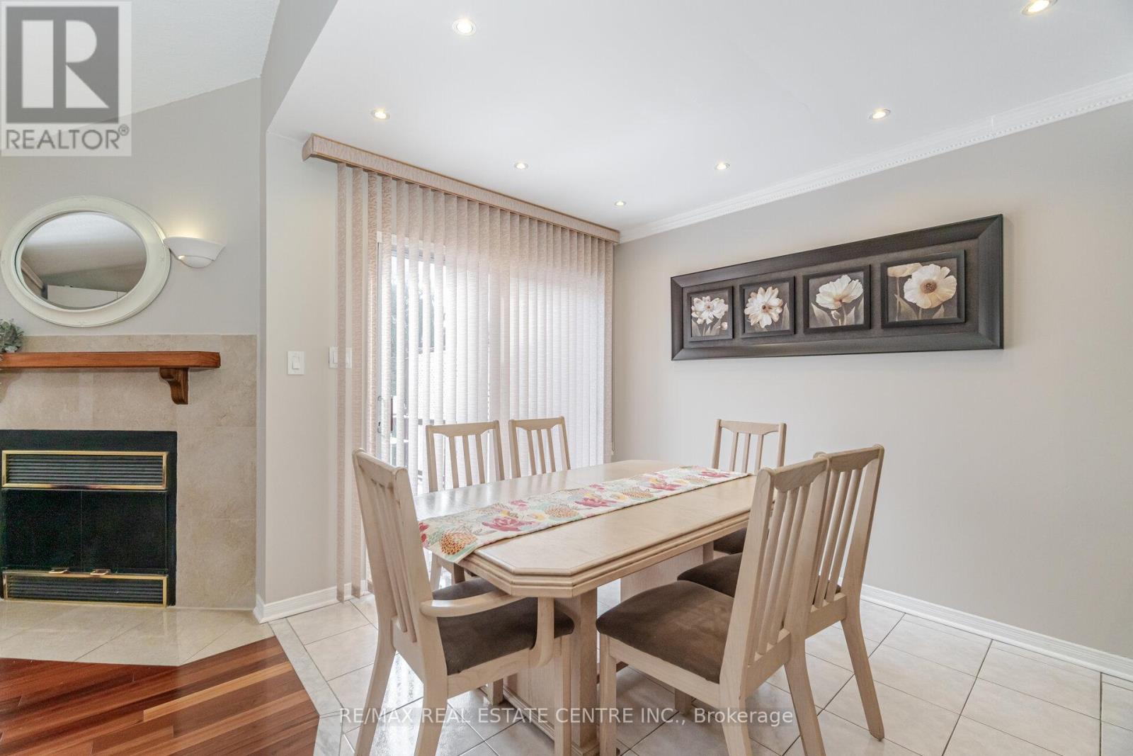 1078 Windsor Hill Boulevard, Mississauga, Ontario  L5V 1P4 - Photo 16 - W12089490