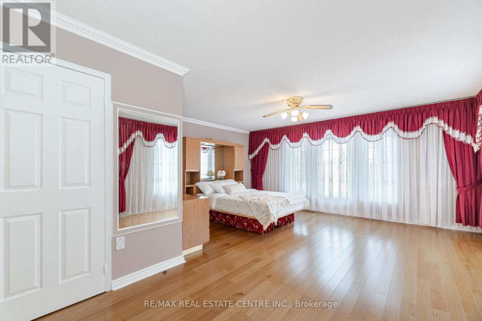 1078 Windsor Hill Boulevard, Mississauga, Ontario  L5V 1P4 - Photo 26 - W12089490