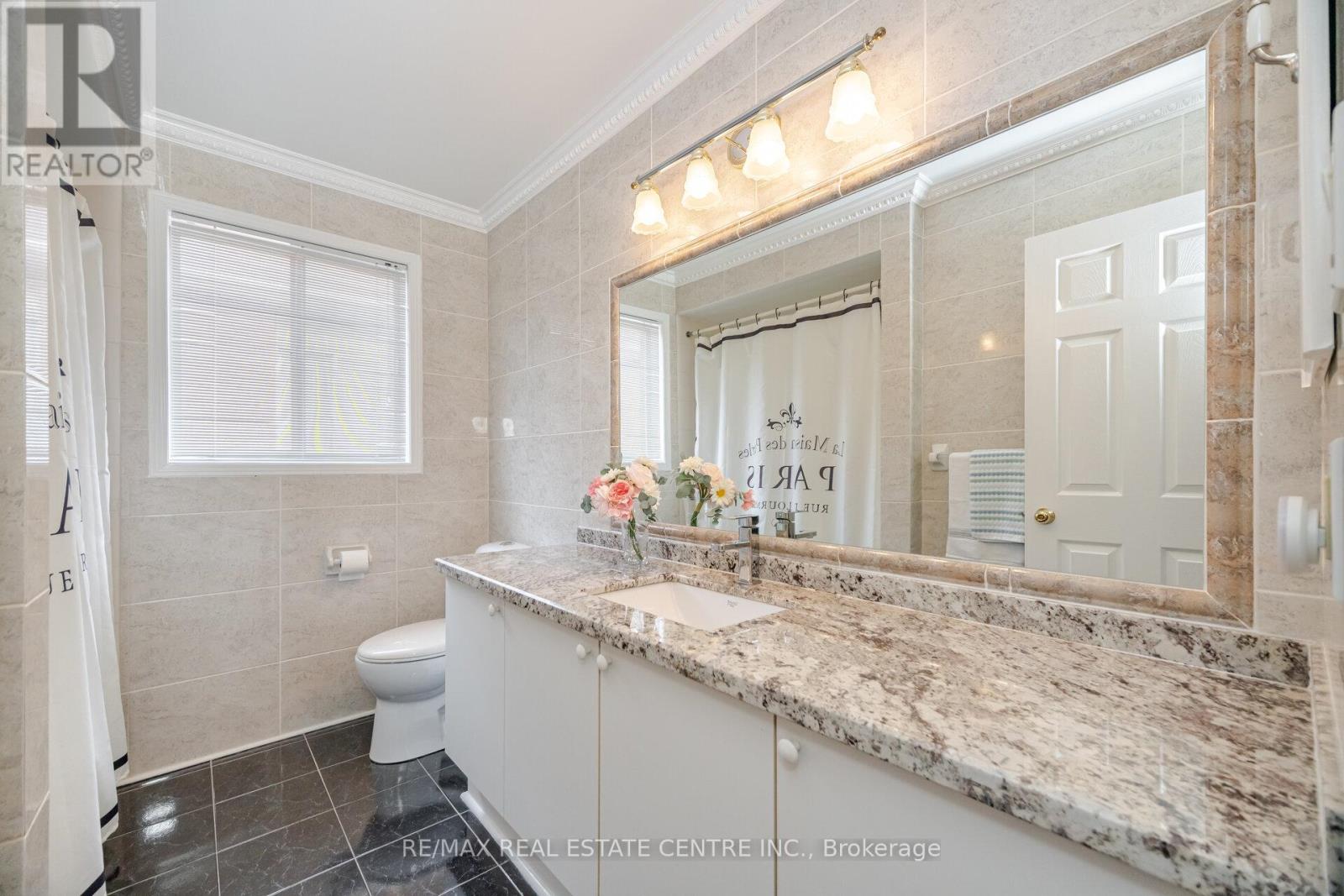 1078 Windsor Hill Boulevard, Mississauga, Ontario  L5V 1P4 - Photo 36 - W12089490