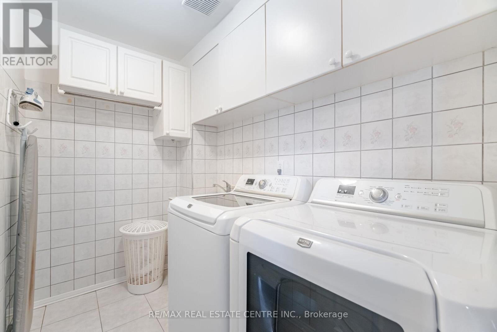 1078 Windsor Hill Boulevard, Mississauga, Ontario  L5V 1P4 - Photo 45 - W12089490