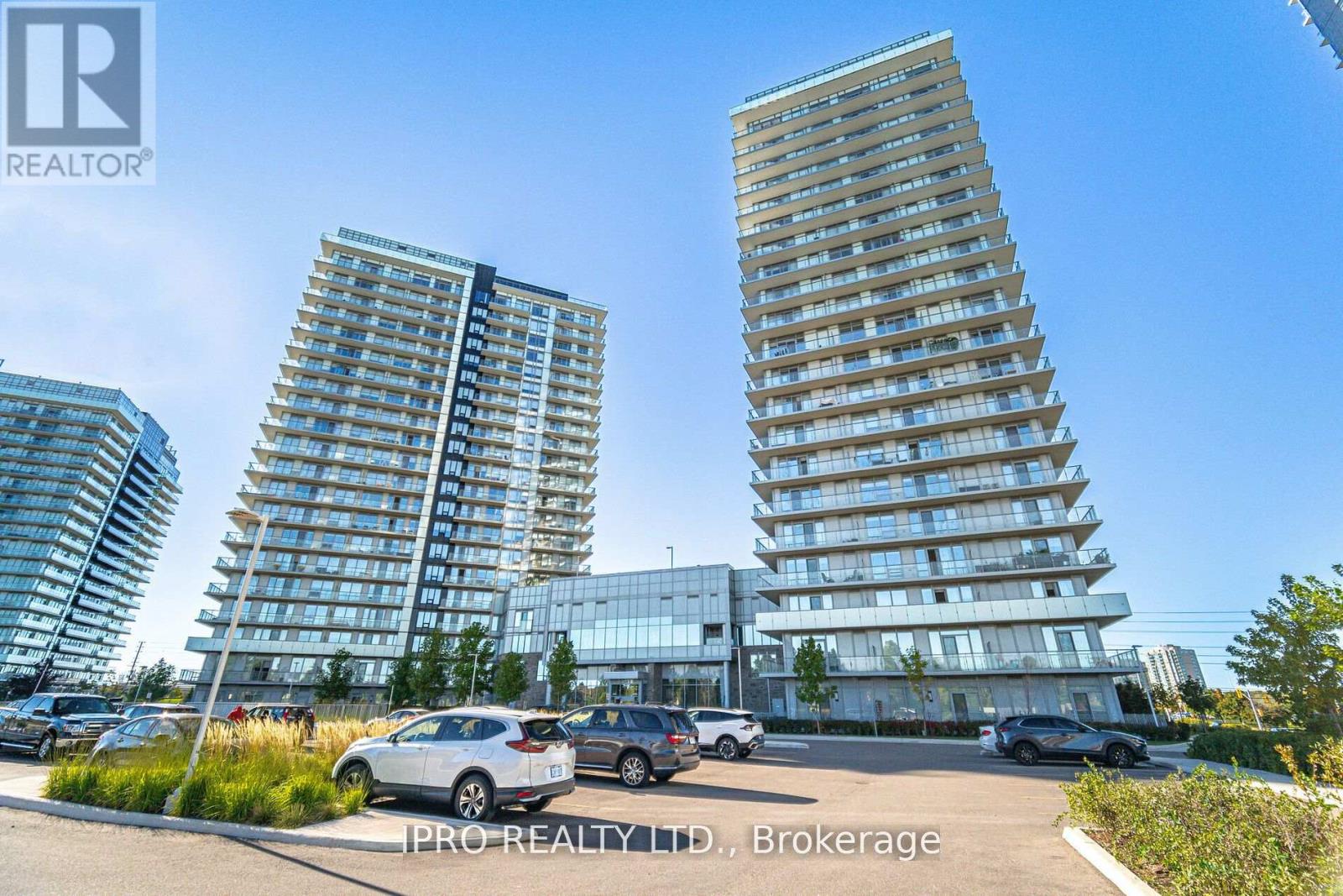 2002 - 4675 Metcalfe Avenue, Mississauga (Central Erin Mills), Ontario  L5M 0Z8 - Photo 2 - W12089553