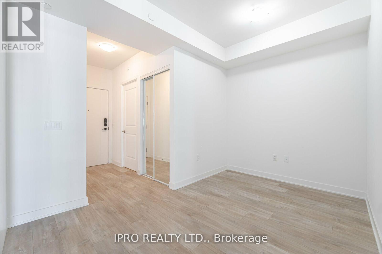 2002 - 4675 Metcalfe Avenue, Mississauga (Central Erin Mills), Ontario  L5M 0Z8 - Photo 8 - W12089553