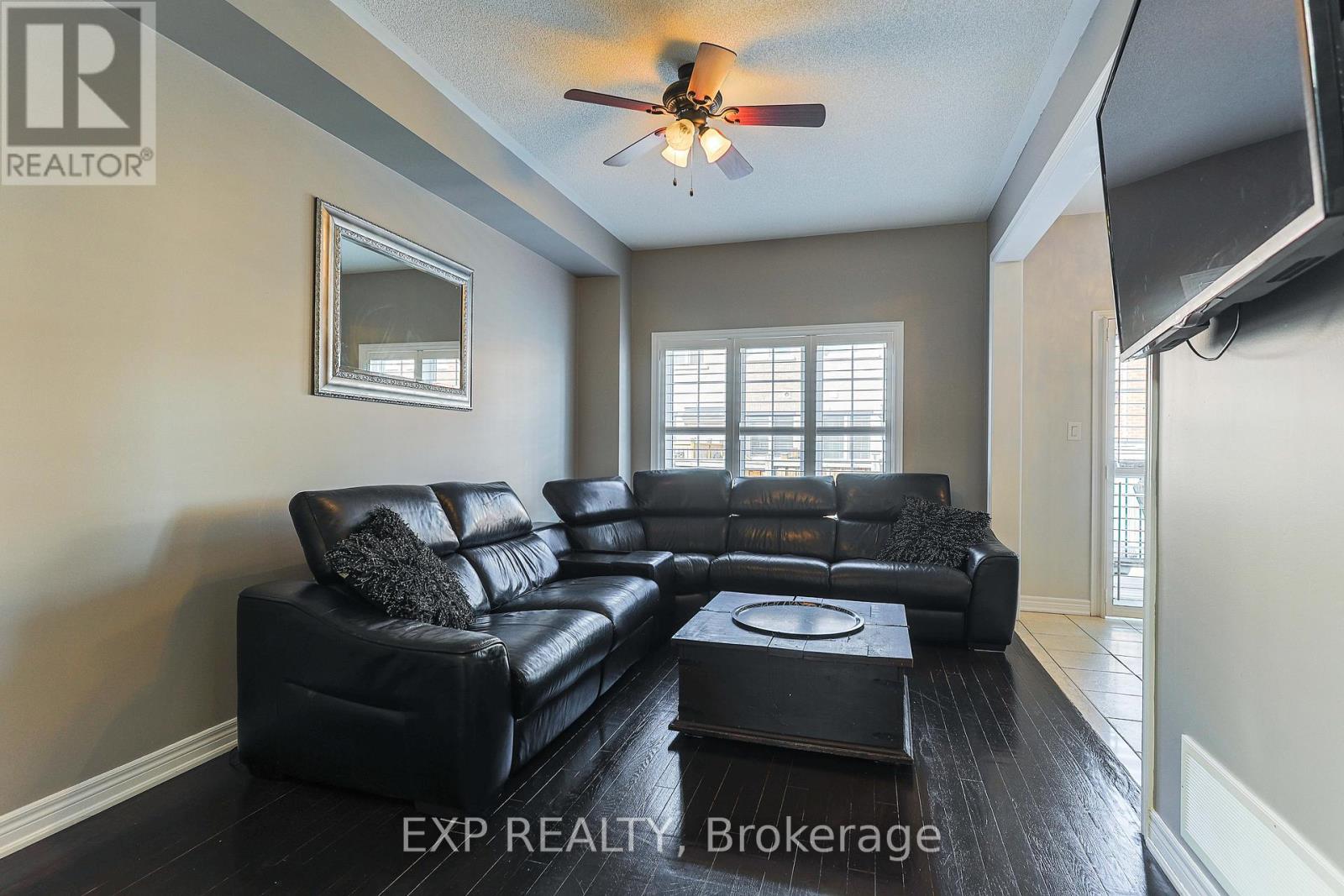 Property at 4693 KURTZ ROAD image 5