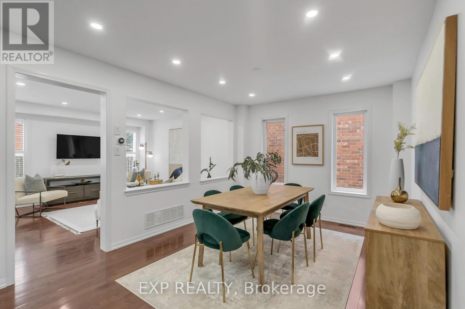 Property at 69 MILFOIL STREET image 5
