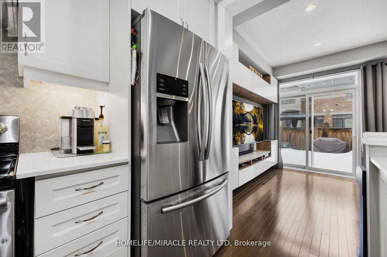 36 Bernadino Street, Brampton, Ontario  L6P 4G1 - Photo 18 - W12090170