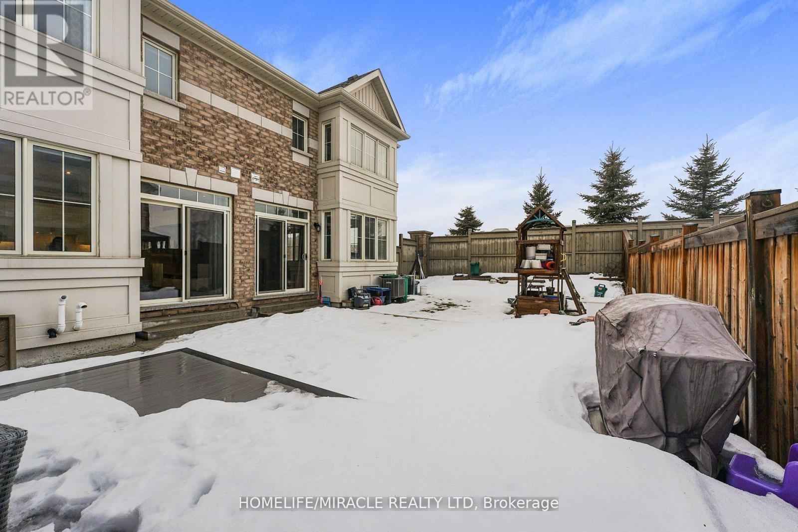 36 Bernadino Street, Brampton, Ontario  L6P 4G1 - Photo 40 - W12090170