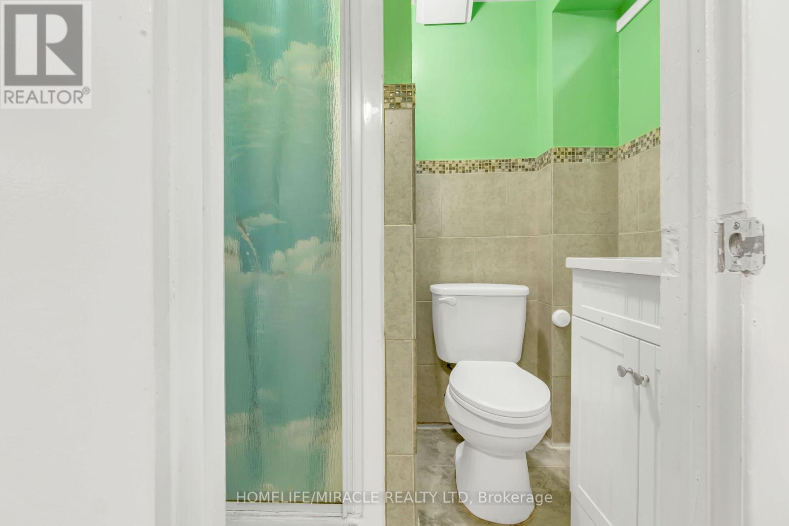 4 Colchester Avenue, Brampton, Ontario  L6Z 3R1 - Photo 37 - W12090261