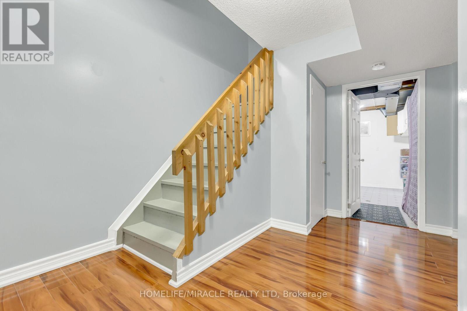 4 Colchester Avenue, Brampton, Ontario  L6Z 3R1 - Photo 39 - W12090261