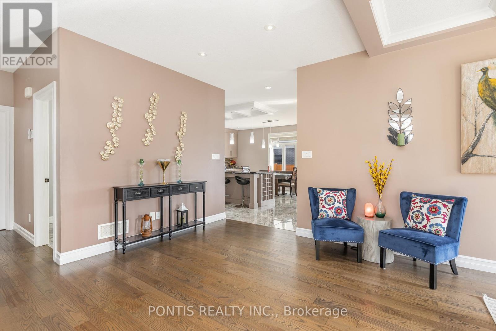 Property at 6645 UPPER CANADA CROSSING image 4