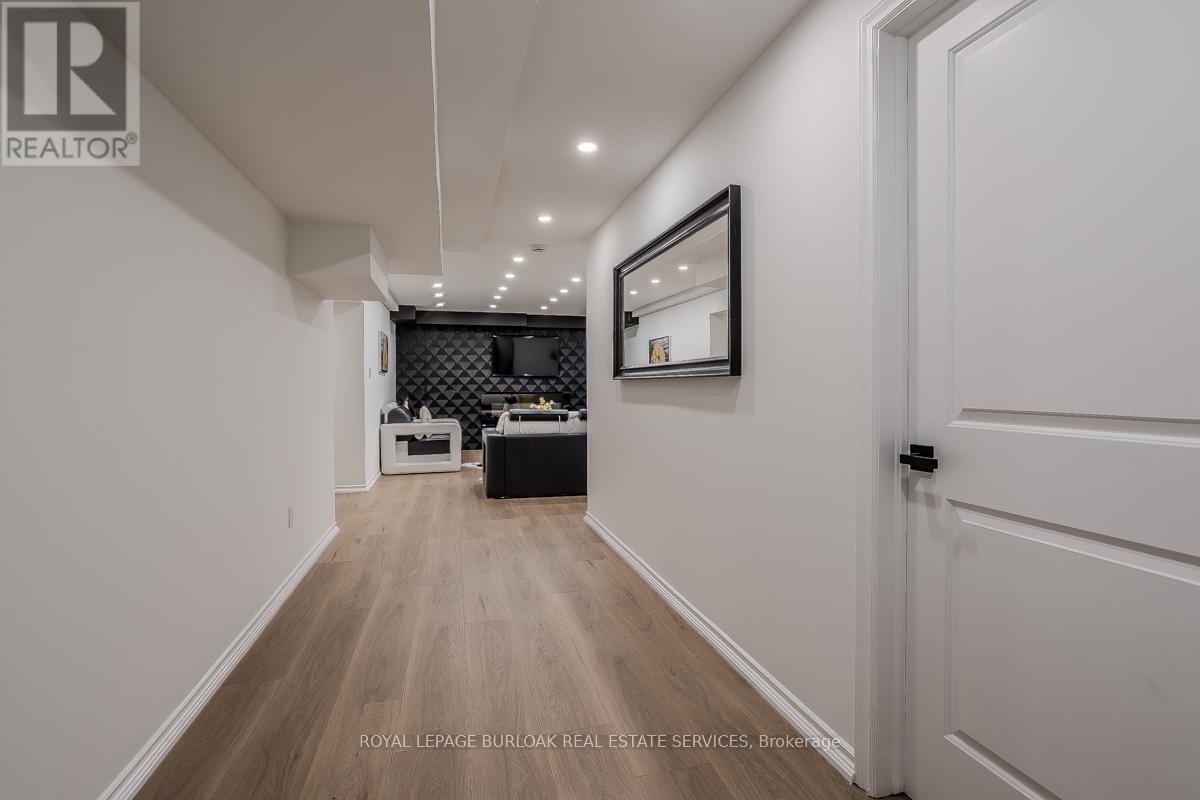 287 Cloverleaf Drive, Hamilton, Ontario  L9K 1T1 - Photo 38 - X12089512