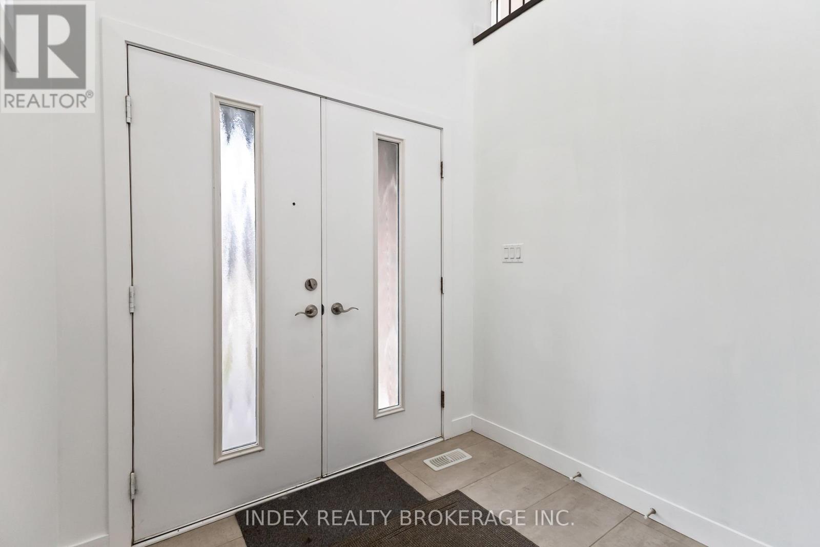 Property at 750 FREEPORT STREET image 5