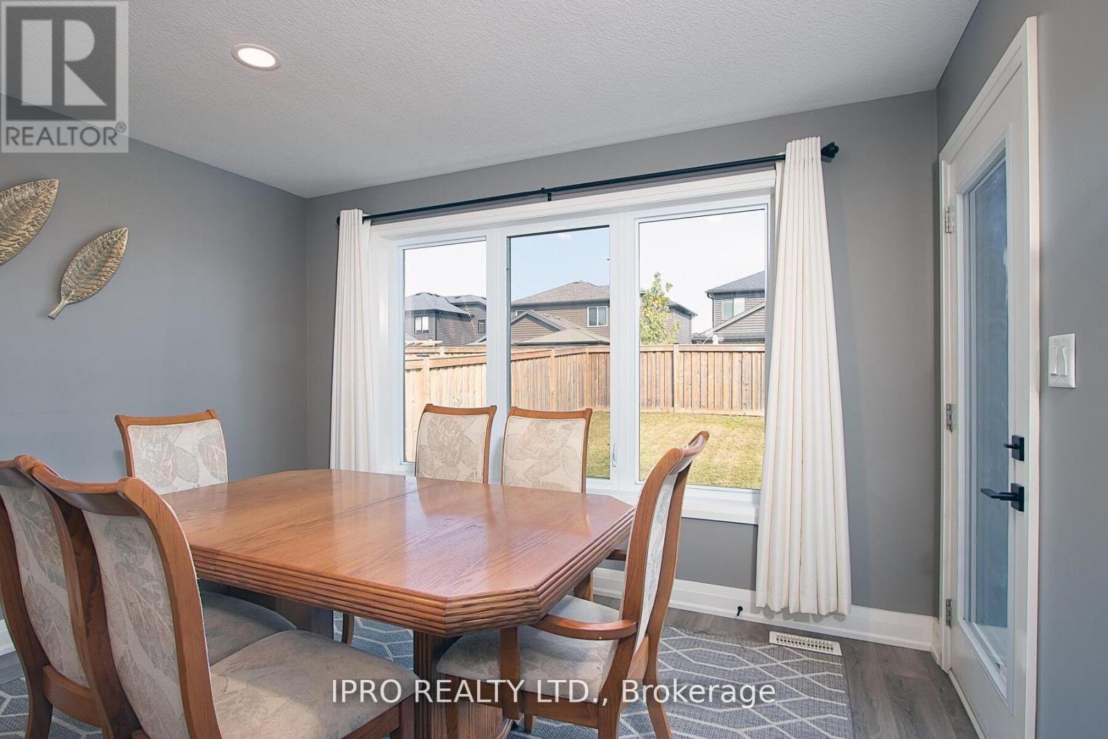 26 Nicholson Street, Lucan Biddulph, Ontario  N0M 2J0 - Photo 16 - X12089661