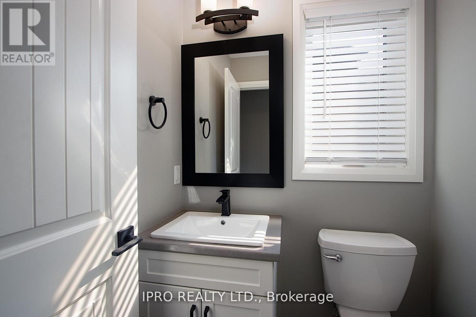 26 Nicholson Street, Lucan Biddulph, Ontario  N0M 2J0 - Photo 17 - X12089661